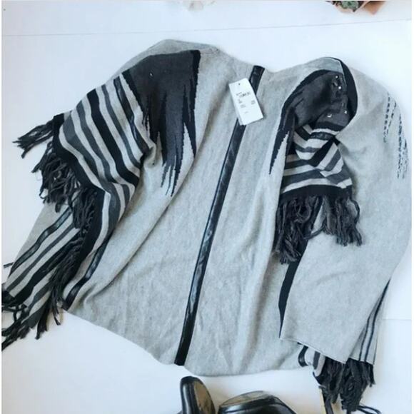 NWT Alberto Makali Gray & Black Fringed Open Shawl Sweater Women's Size Large - Picture 7 of 8